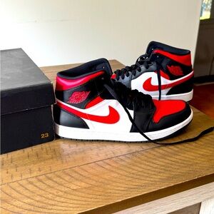 Michael Air Jordan Mid 1 men’s 10.5
